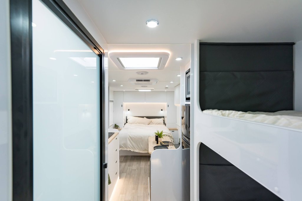 21’6 Couples & Family Caravan