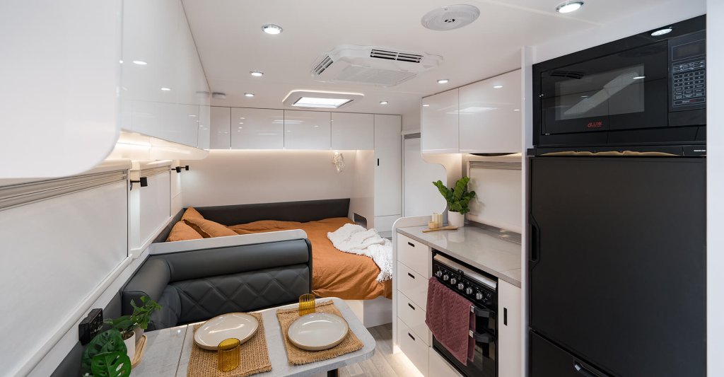 Tracker 15’6 Couples